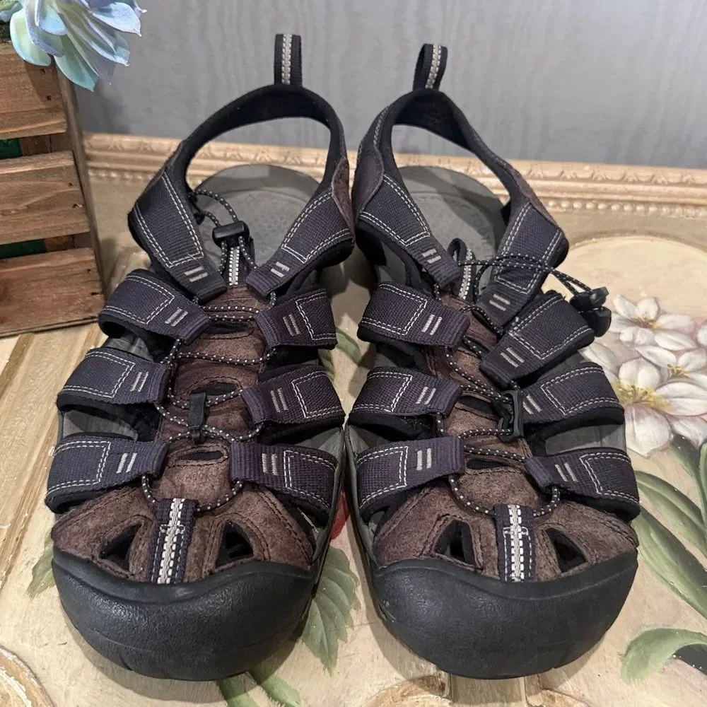 Keen Newport H2 Sandals Men’s Sz 11